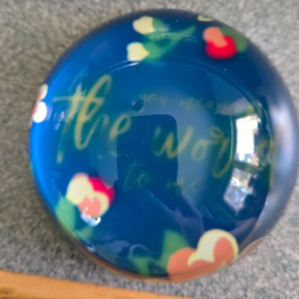 ARTIST HEAVY GLASS DOME PAPERWEIGHTS FRIENDSHIP LOVE NWOT